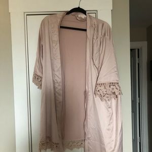 Le Rose satin silk light pink/ blush robe